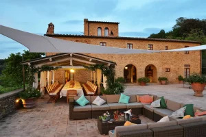 Best seasons to rent villas in Italy